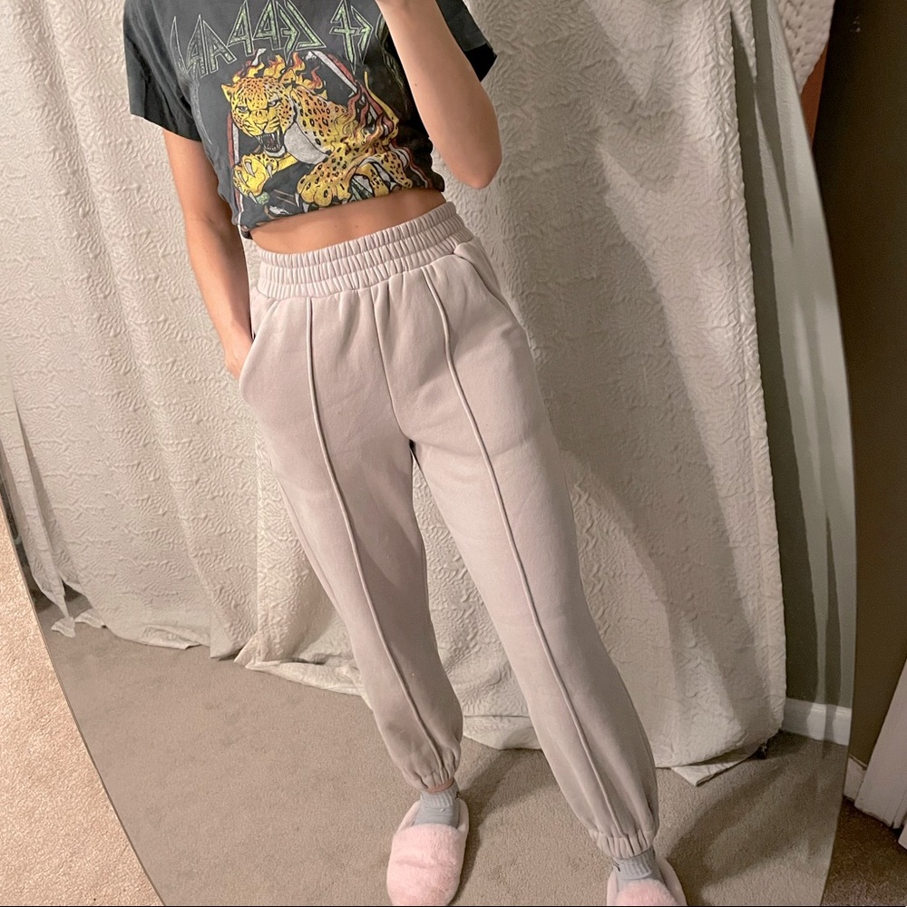 4th & Reckless Highwaisted joggers/sweatpants. XS .